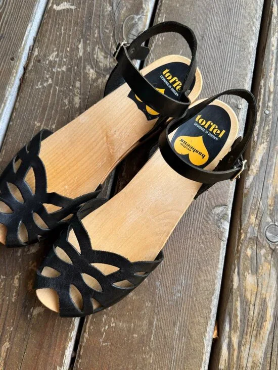 Swedish Hasbeens Black Ornament Clog Sandal in Women's US 10/41EU - Retail $260 - Picture 5 of 16